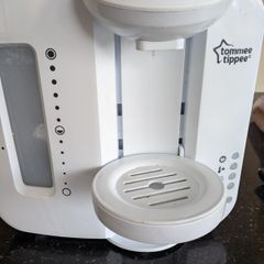 Bottle maker