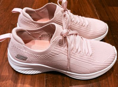 Skechers