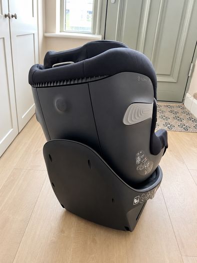 Cybex Sirona ISOFIX Child Car Seat - Black