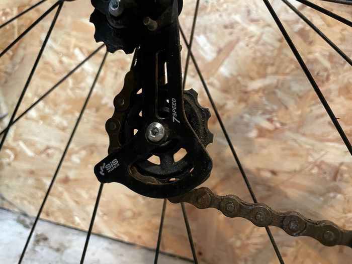 Carrera Zelos road bike