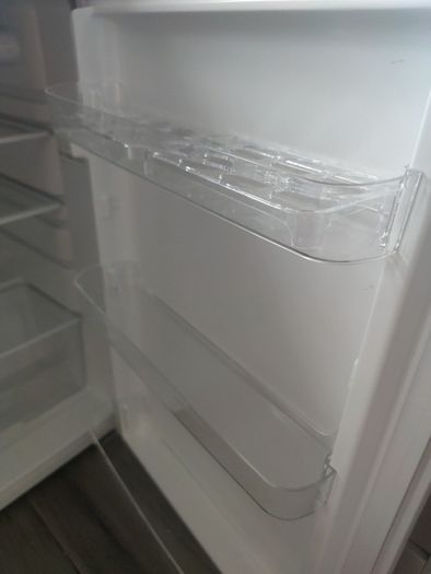 undecounter fridge