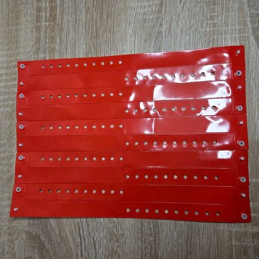 60 Plastic Vinyl Wristbands for Events Festivals. Waterproof  25 x 1.5 cm