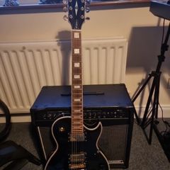 Harley Benton Guitar and Amp bundle
