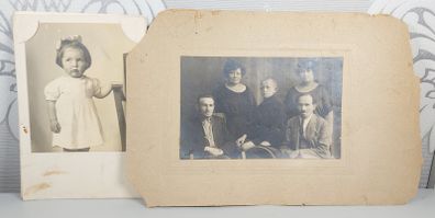 Collection of vintage paper ephemera