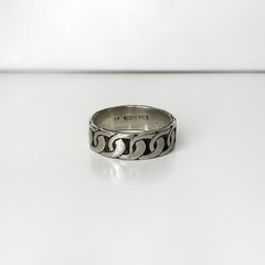 Sterling Silver Ring with Engraved Chain Design