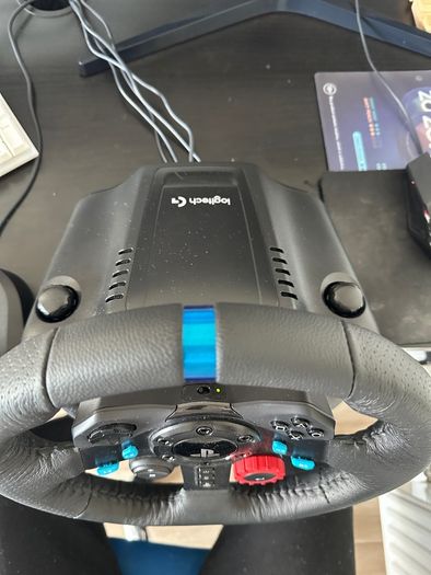 Logitech G29 Steering wheel, pedal & shifter