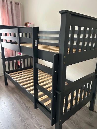 Bunk bed