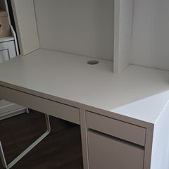 Malm desk With extension