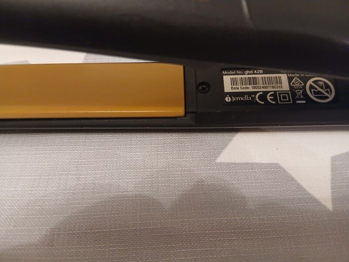 ghd hair straightener