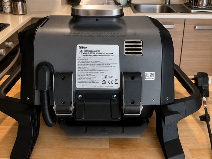Ninja Woodfire BBQ Outdoor / Indoor Grill & Air Fryer