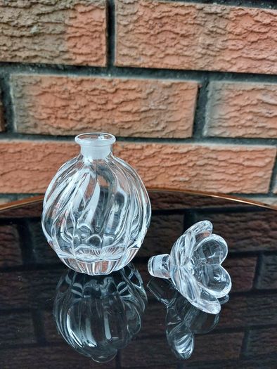 Vintage Crystal Perfume Bottle With Stopper