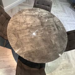 Table & 4 Chairs