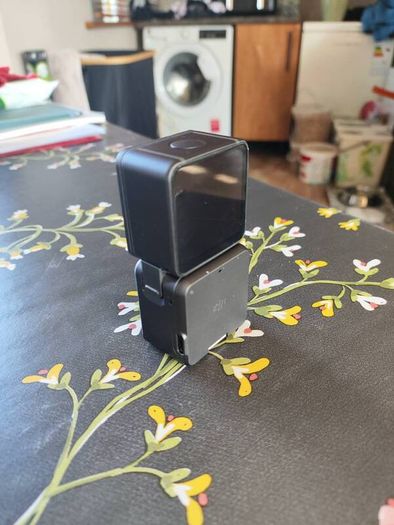 DJI Action 2 Dual-Screen Combo + Accessories