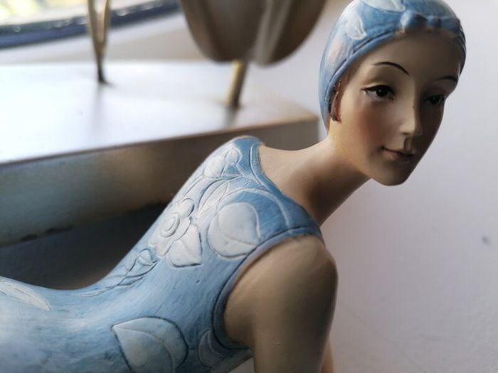 Figurine
