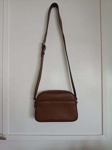 Uterque ladies crossbody genuine leather handbag in excellent condition and never used see last three photos for exact measurements FREE STANDARD POSTAGE INCLUDED