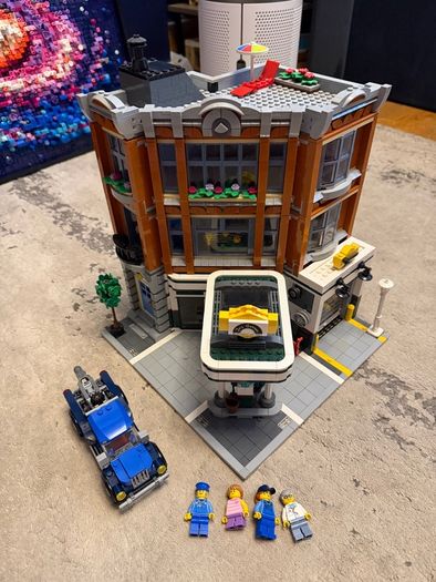 lego corner garage modular 10264