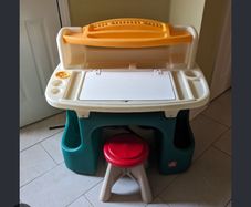 Little tikes step2 art desk