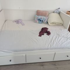 IKEA HEMNES Day Bed / Double Bed  3 Drawers