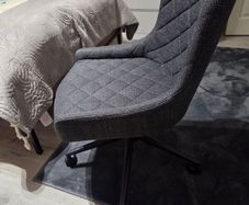 Office/desk chair