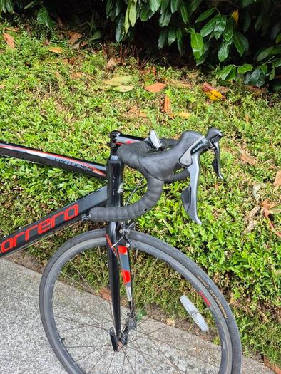 Carrera racing bike