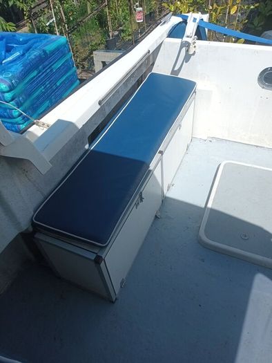 SEA Boat with trailer