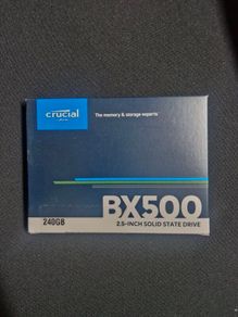 New lot of 10 x ssds 2.5 sata sealed boxes  As per pictures all for 300euro