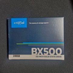 New lot of 10 x ssds 2.5 sata sealed boxes  As per pictures all for 300euro