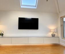 Floating tv unit