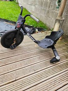 Razor trike