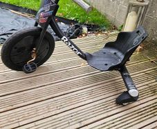 Razor trike