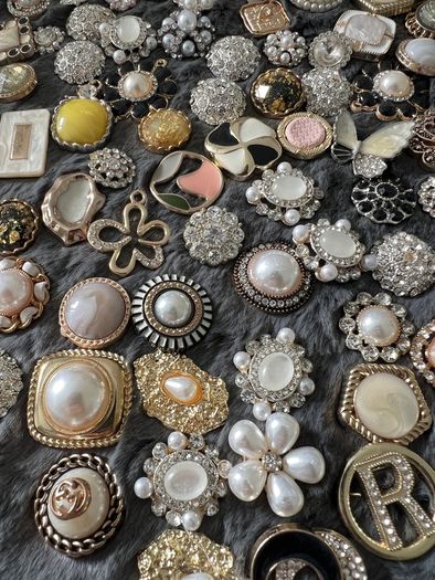 Mixed Random Imperfect Decorative Rhinestone, Pearl & Metal Craft Buttons