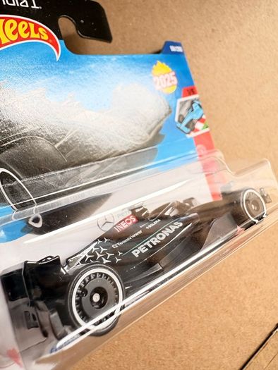 Hot Wheels Mercedes-amg Petronas Formula One Team