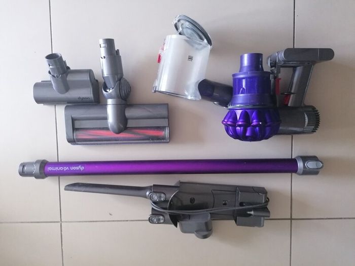 dyson v6 in great condition after full service done with fresh filter