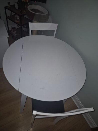 table and chairs