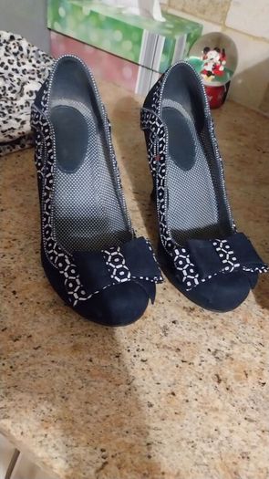 Size 4 rubyshoo