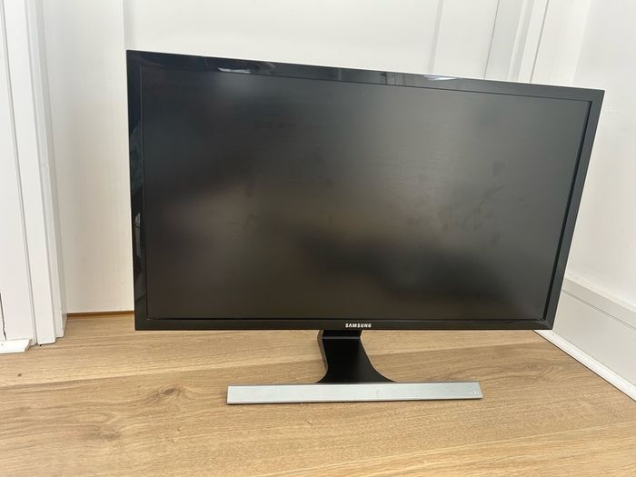 Samsung UltraHD 28inch Monitor