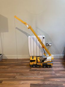 Leibherr mobile crane toy