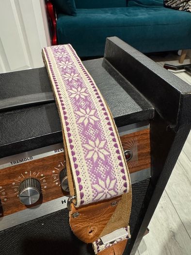 Guitar strap