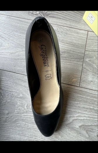 Court shoes - black