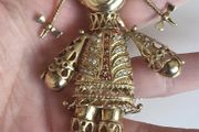 A stunning vintage silver gilt ragdoll pendant necklace rare to find