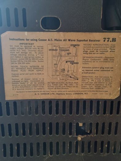 Vintage Cossor 77B Bakelite radio - 1940
