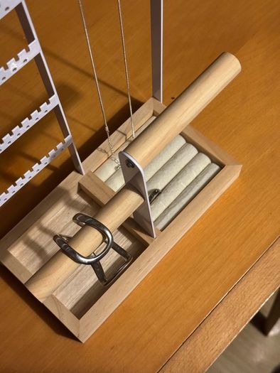 jewellery organiser