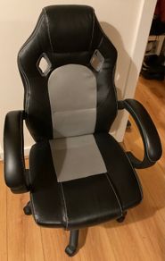 Black and grey gaming chair