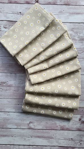 Set of 6,8,10,12.. daisies napkins / matching decorative hearts