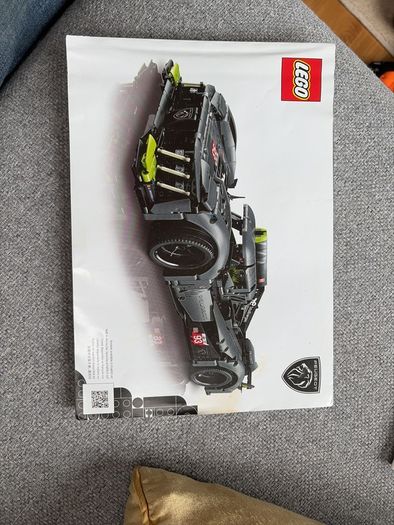 Lego Peugeot Le Mans Hypercar 42156
