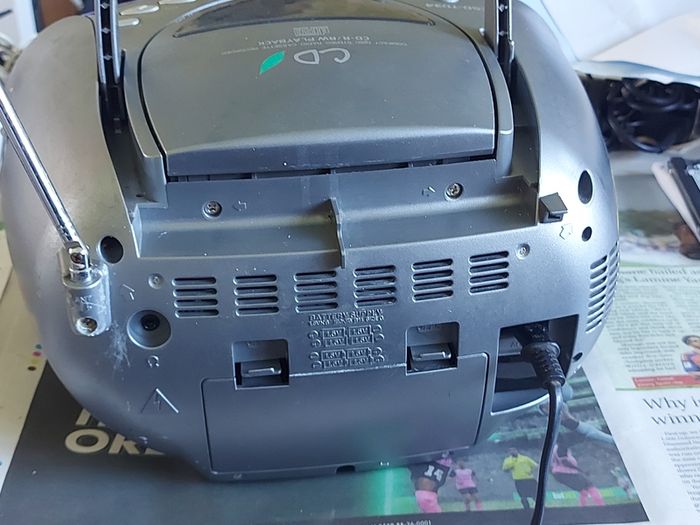AIWA Compact Disc Stereo Radio Cassette Recorder, Model CSD-TD34K, Only Radio works, also portable, i.e. Takes Battery
