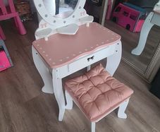 Kids Vanity Table
