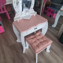 Kids Vanity Table