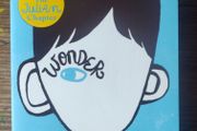 Wonder + The Julian Chapter - R. J. Palacio