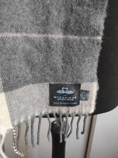 Newbridge silverware scarf